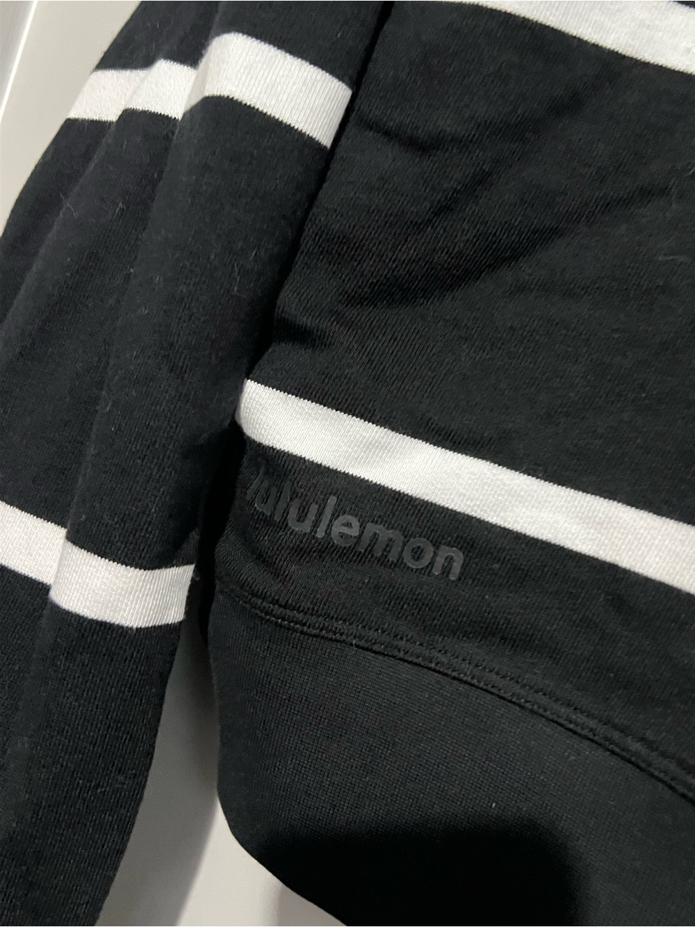 Lululemon Perfectly Oversized Cropped Crew Stripe Women's 4 Black White - Picture 3 of 3